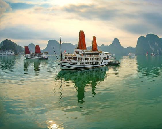 Ha Long Bay