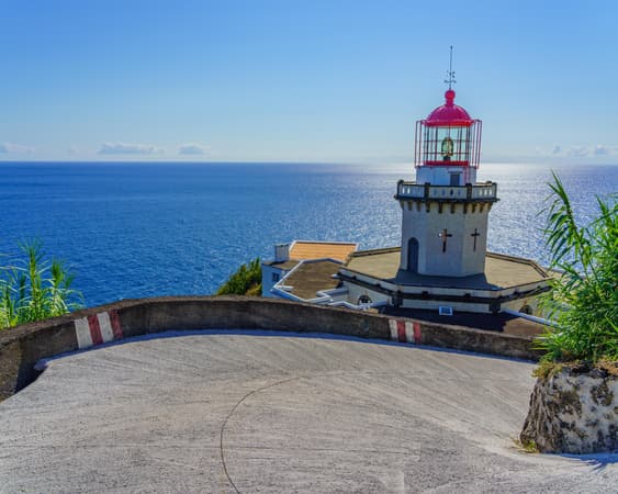 Faro Ponta do Arnel