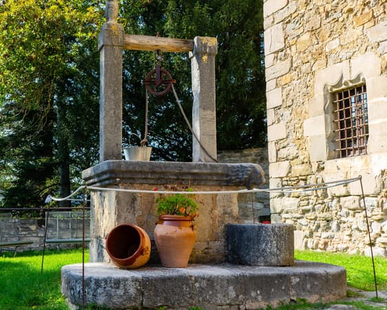 Castillo de Montesquiu