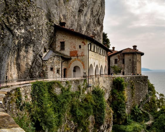 Eremo di Santa Caterina del Sasso