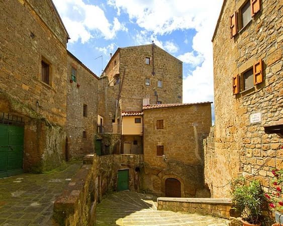 Pitigliano