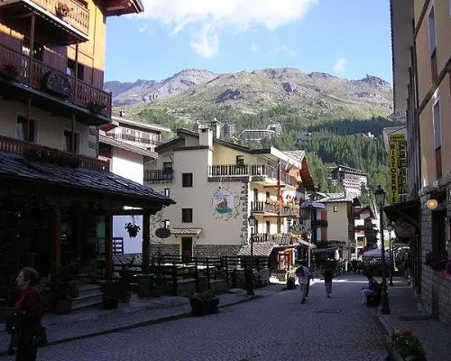 Breuil Cervinia-Valtournanche, Valea Aostei