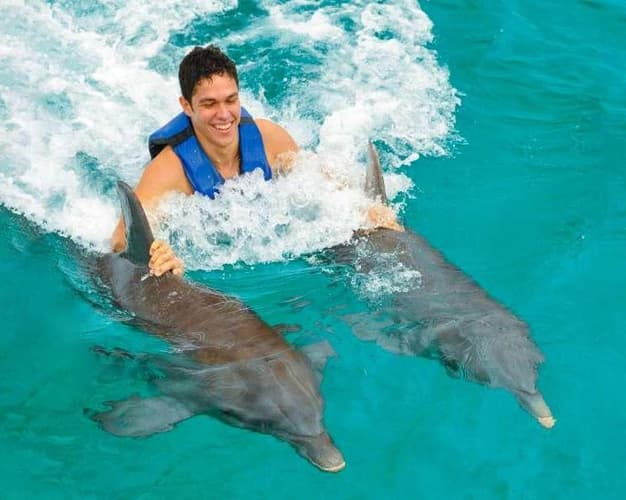 Imagen - TOUR GARRAFON VIP + ROYAL SWIN PARA TU VIAJE A CANCÚN