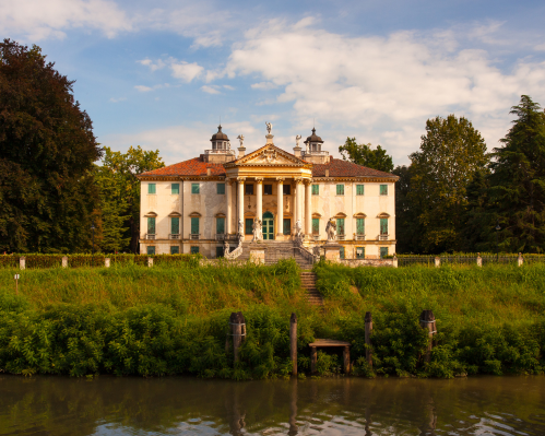 Image - Venetian Villas aboard the Burchiello: March 27–29