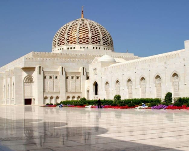 Image - Oman Odyssey: A Shared Tour of Enchanting Landscapes and Rich Culture 