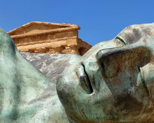 Image - La Sicilia: Un Viaggio tra Storia, Arte e Sapori