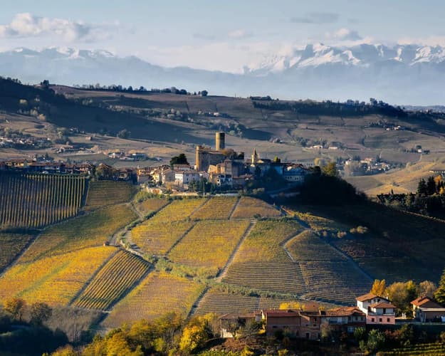 Bild - Piedmont's villages, Barolo