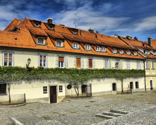Podoba - WINE ROADS MARIBOR, PTUJ, JERUZALEM from Laško Rimske Celje