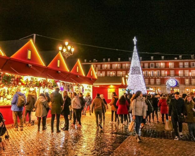 Image - Madrid y Segovia: Un Viaje Navideño y Encanto Histórico