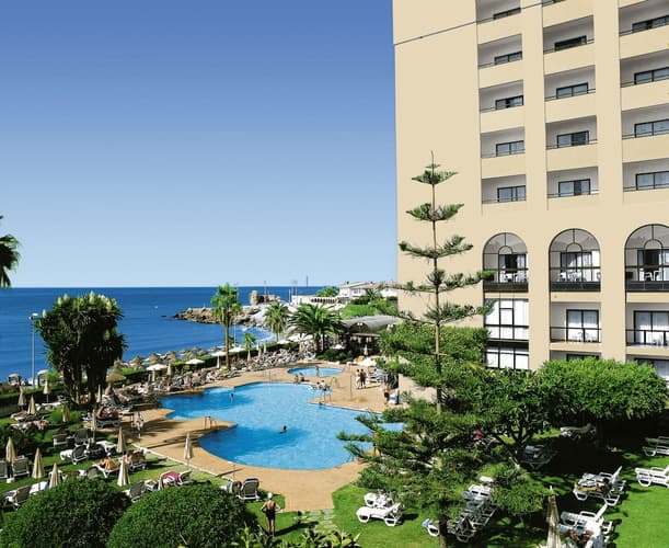 Image - Strandvakantie Nerja | Spanje