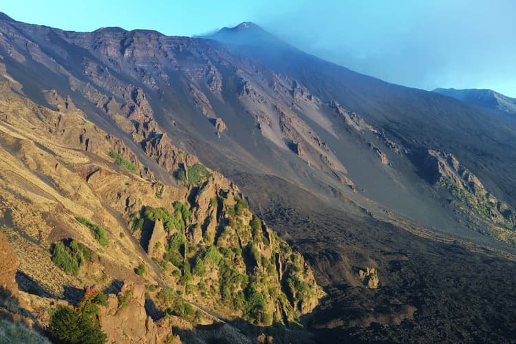 Imagen - Tour in Fuoristrada sul vulcano attivo più alto d'Europa