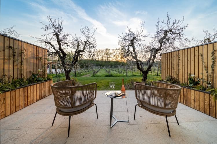 Immagine - 7 N Conti Thun Wine Resort Lake Garda