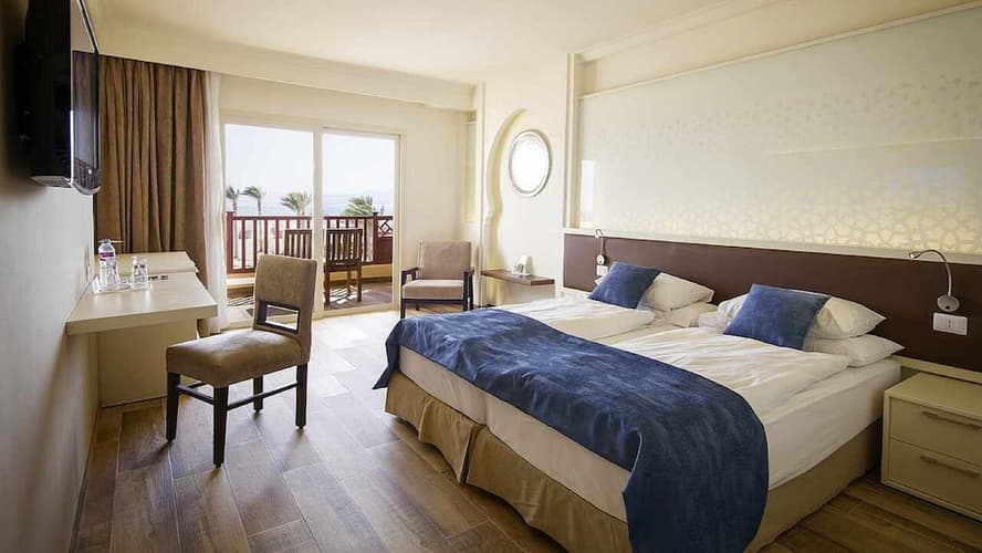 Imagen - 10 N Robinson Soma Bay FB