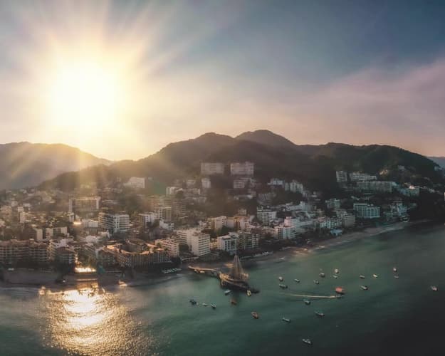 Bild - ESSENTIAL SANTA CRUZ 