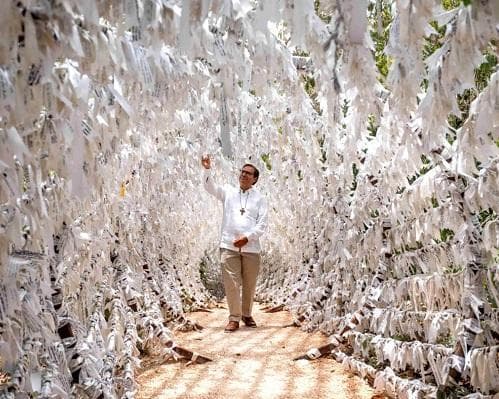 Immagine - Visita al Santuario de María Desatadora de Nudos