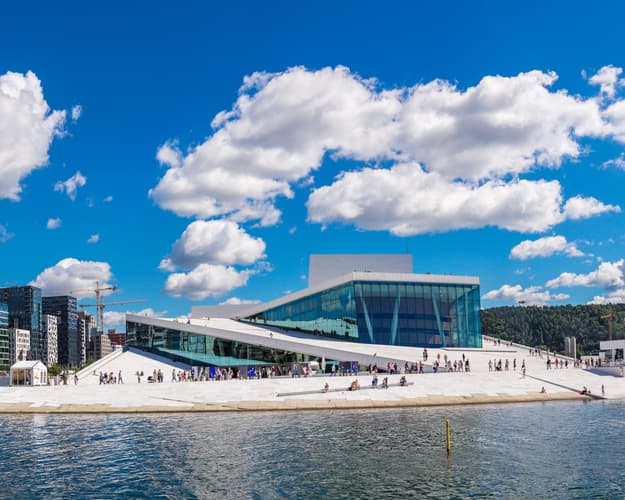 Imagem - FIORDES, CAPITAIS BÁLTICAS E COPENHAGUE  falando Português