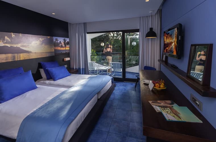 Image - 10 N SENTIDIO Phenicia