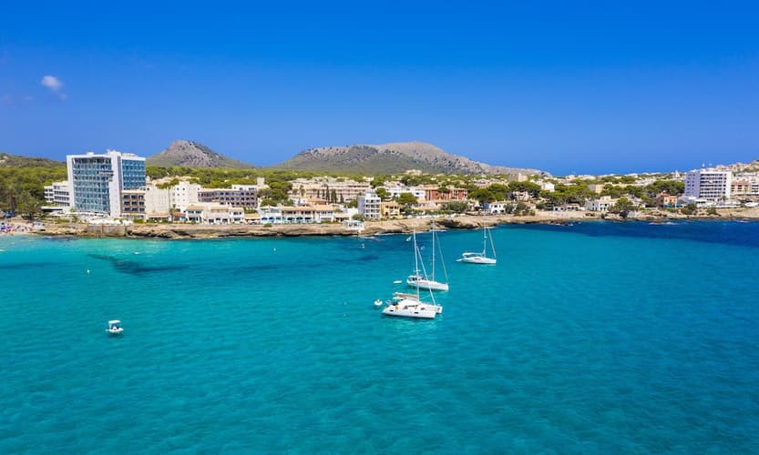 Bild - 7 N Serrano Palace