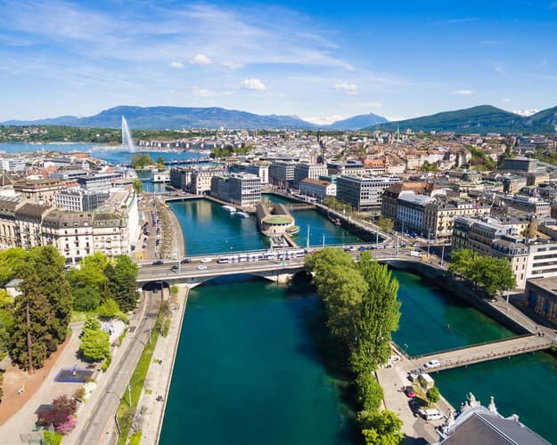 Kép -   Romantic Trip Switzerland - French