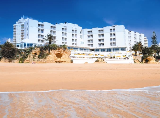 Imagen - Holiday Inn Algarve, Armaçao de Péra (6 noites)