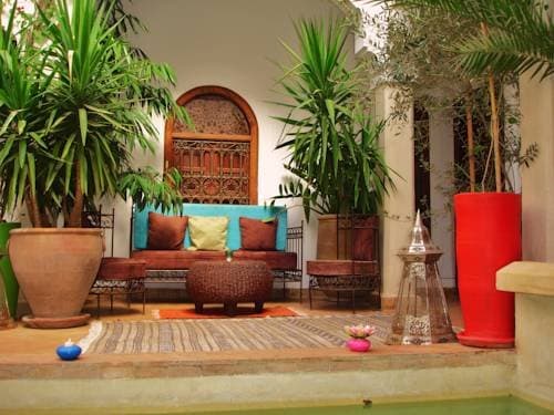 Image - 10N Riad Mandalay + 5GF