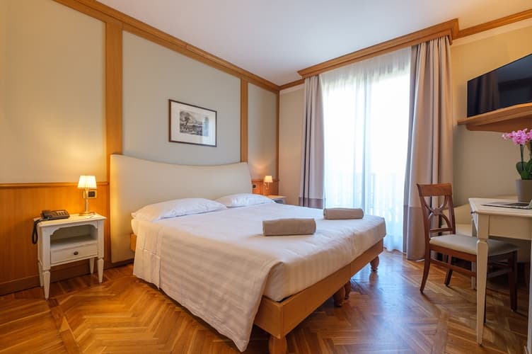 Image - 5 N Iseolago Hotel