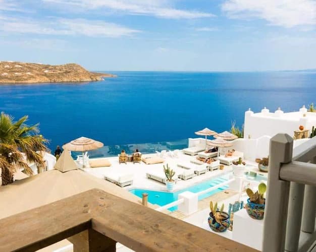 Kép - Beachfront Bliss: 5-Night Getaway to Mykonos from Tirana