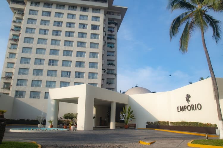 Immagine - Fin de semana en Emporio Ixtapa, Dic 14-17 para 2 pax TI