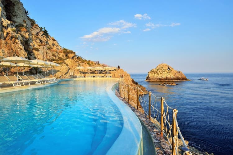 Beeld - UNAHOTELS Capotaormina, Sicilië – White Lotus