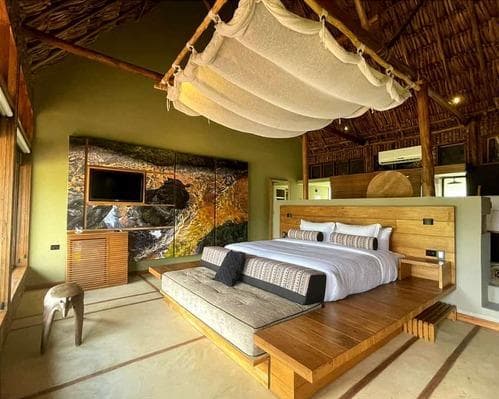 Image - Waka Wena, Canaima, Venezuela