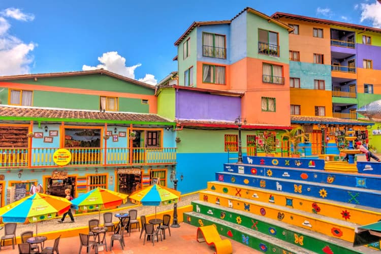 Imagen - Encantos de Medellín y Guatapé