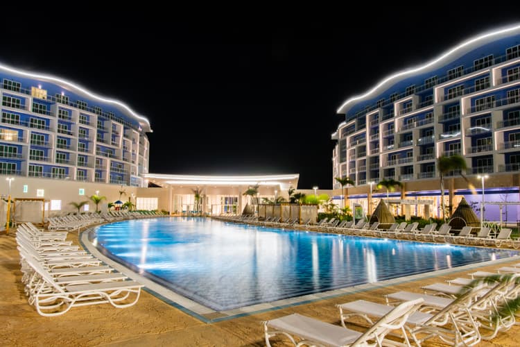 Image -  Fin de Año en Cuba (2x1)