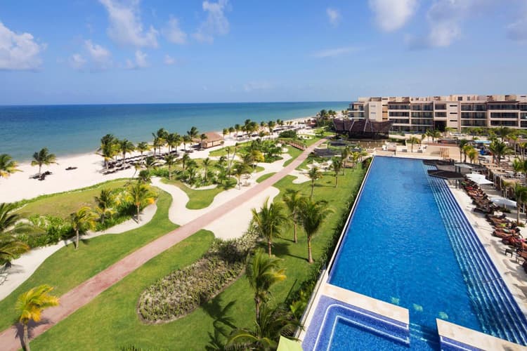 Imagen - AÑO NUEVO EN ROYALTON RIV CANCUN- 2AD Y 2MNR- TODO INCLUIDO