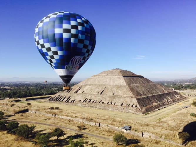 Image - VUELO EN GLOBO SOBRE TEOTIHUACAN:HOSPEDAJE+2TOURS