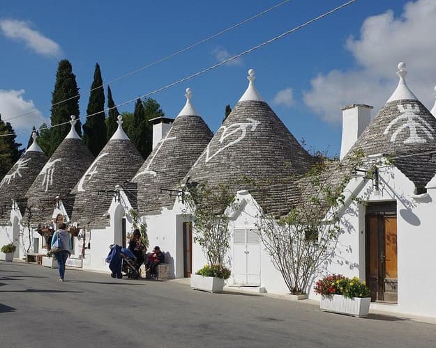 Podoba - Potovanje APUGLIA jug Italije 7 noči + rent'a'car iz Trsta