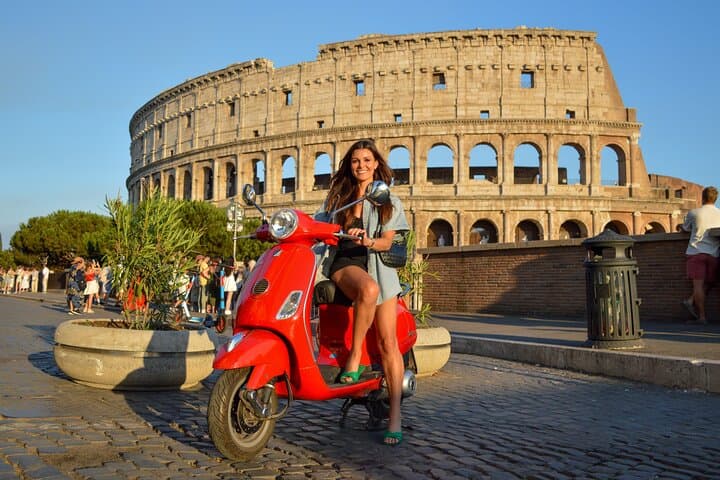 Imagine - Circuit cu trenul: Pisa, Roma & Napoli, Italia - noiembrie