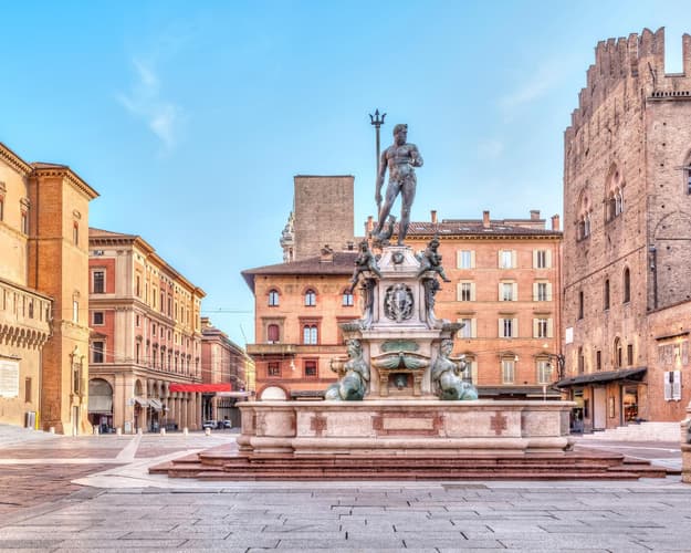 Beeld - Fly & Drive: Bologna & Parma