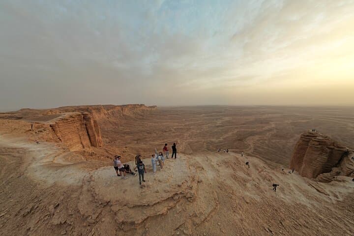 Image - 2 Nights. RIYADH 4*+ Edge of the World & bats cave with 4x4 