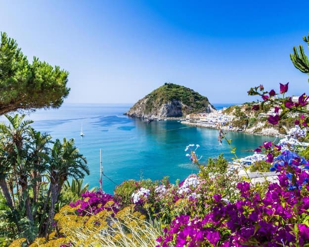 Podoba - Pravljična Ischia - Hotel ***, letalo iz Trsta