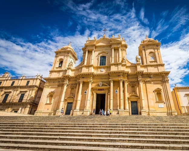 Image - Weekend a Noto