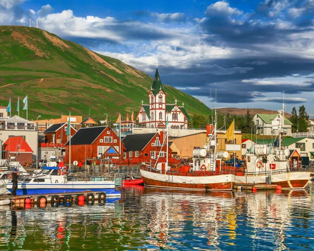 تصویر - 4 Nights in Akureyri, Iceland