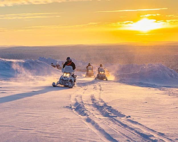 Podoba - Snowmobile Safari into Arctic Wilderness Rovaniemi