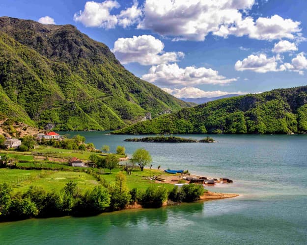 Image - HIDDEN ALBANIA: ALBANIAN RIVIERA AND HISTORICAL TREASURES