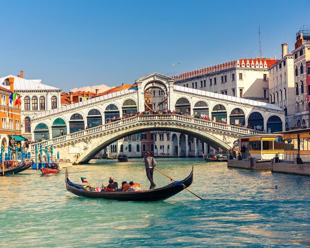 Imagine - Roma & Venetia, Italia -  aprilie, plecare din Timisoara