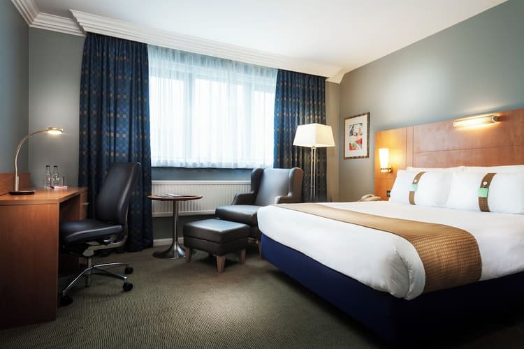 Image - 5 Days LONDON (Holiday Inn London-Bloomsbury Hotel 4* - BB)