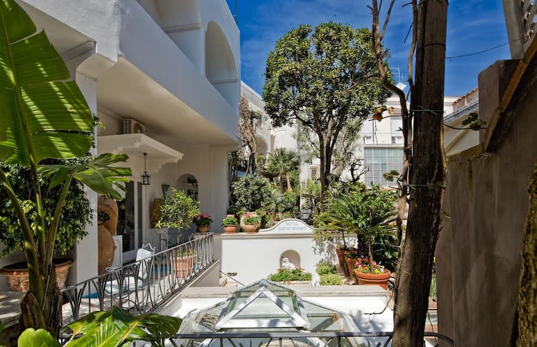 Immagine - CAPRI, Piazzetta - Gatto Bianco Hotel & SPA  4* - A partire dal 15.08.2020 - CAMPANIA MARE ITALIA ISOLE