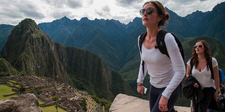 Imagen - Lima to La Paz: Sandboarding & Sunsets