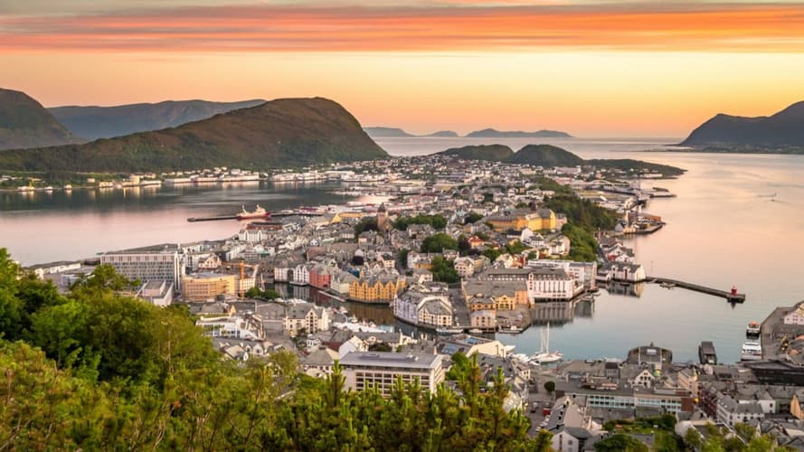 Bild - Tierra de Trolls, Fiordos y Ålesund