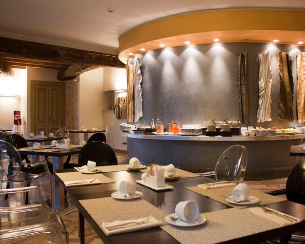 Image - 7 N Settecento