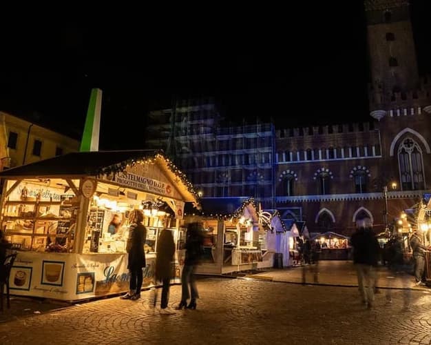 Immagine - AMCLub: Asti - Alfieri, la Cripta di Sant' Anastasio e i mercatini di Natale 14/12